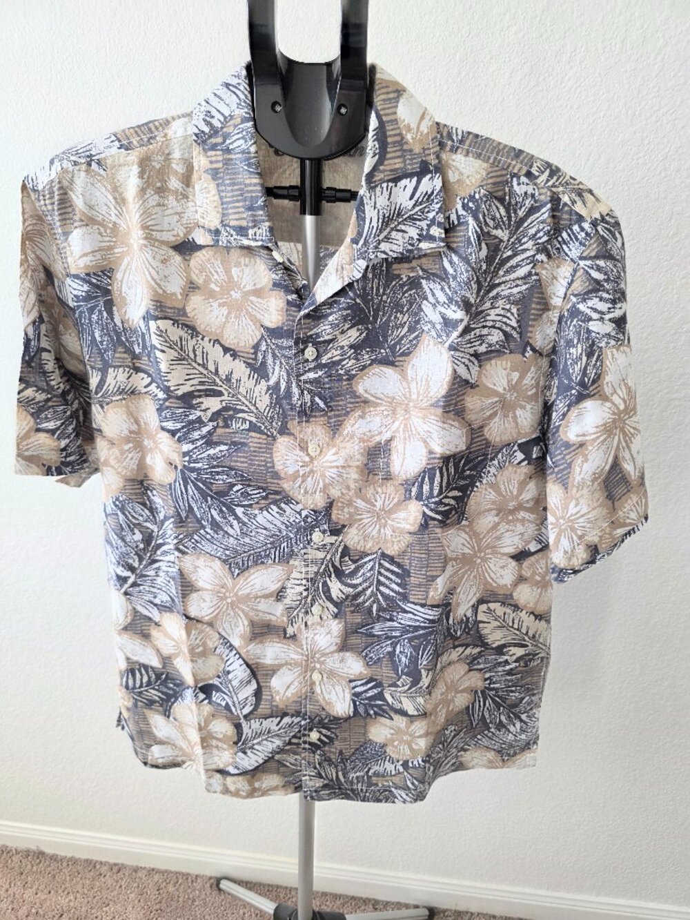 CARIBBEAN MENS SIZE L 100% LINEN TROPICAL PRINT IN BLUE & TAN SHORT SLEEVE SHIRT